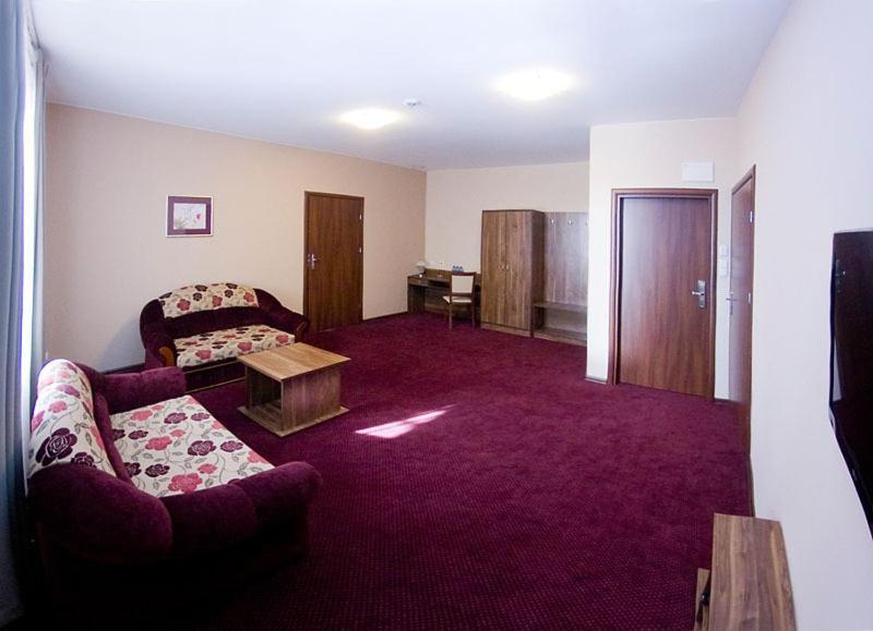 Hotel Belfort Łomża Habitación foto